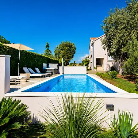 Coastal Couple Retreat In * Zadar
